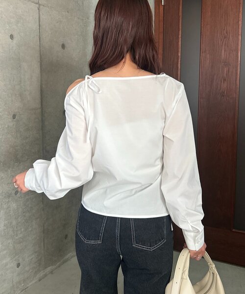 CAPRICIEUX LE'MAGE（カプリシューレマージュ）の「アシメリボンブラウス（シャツ/ブラウス・レディース・ホワイト/ブルー・FREE）」の6枚目の写真