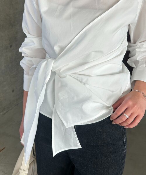 CAPRICIEUX LE'MAGE（カプリシューレマージュ）の「アシメリボンブラウス（シャツ/ブラウス・レディース・ホワイト/ブルー・FREE）」の7枚目の写真