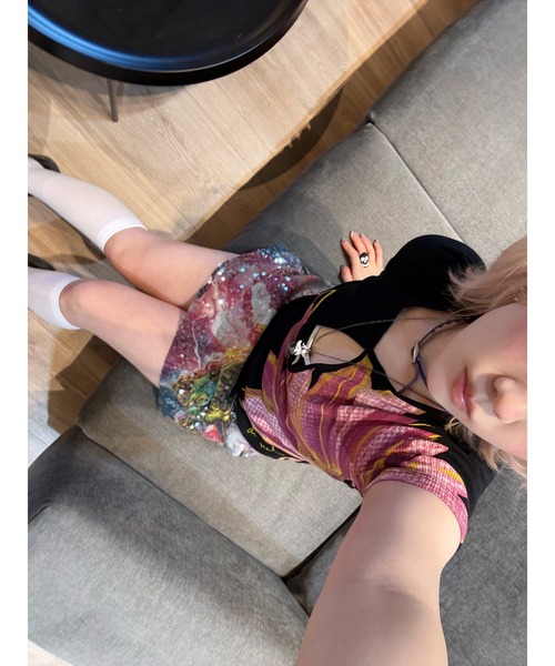 Desigual(デシグアル)の「ビッグフラワープリントスリットリブTシャツ(Tシャツ/カットソー・レディース・ブラック・XL/L/M/S/XS)」の6枚目の写真