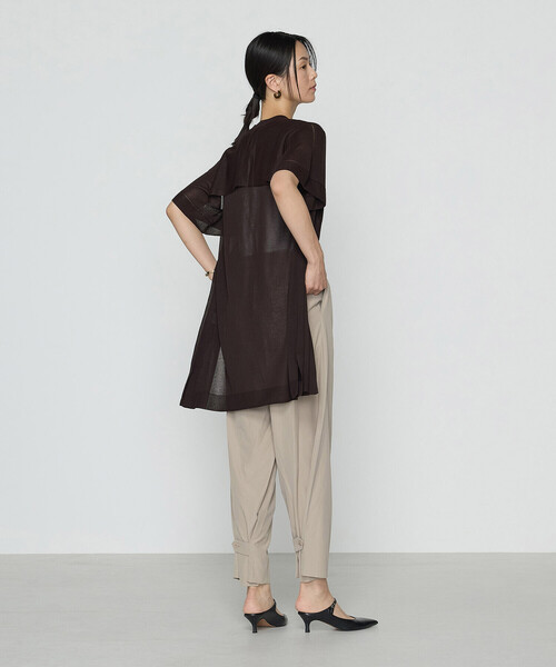 Gabardine K.T(ギャバジンケーティー)の「シャイニーシアーヤーン シアーロングカーデ(カーディガン/ボレロ・レディース・ダークブラウン/ブラック・9号)」の6枚目の写真