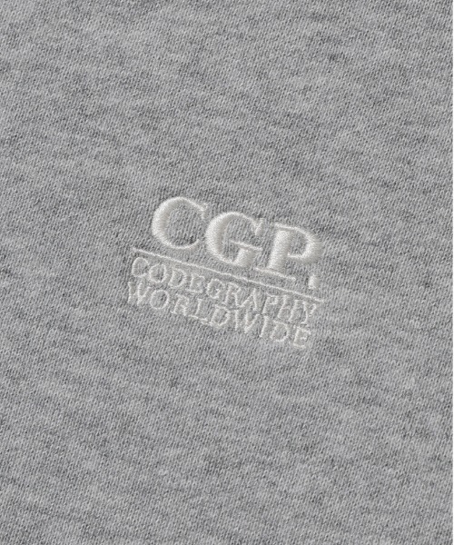 codegraphy（コードグラフィー）の「Square Logo Hooded Zip-up CBEBUTC030（パーカー・メンズ・ダークグレー/Black・LARGE/MEDIUM/SMALL）」の4枚目の写真