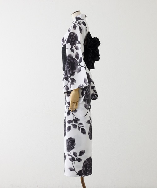 one after another NICE CLAUP（ワンアフターアナザーナイスクラップ）の「【1人で着られる】セパレート浴衣 / 浴衣+作り帯セット【接触冷感/吸水速乾】（浴衣・レディース・ホワイト系その他・FREE）」の2枚目の写真