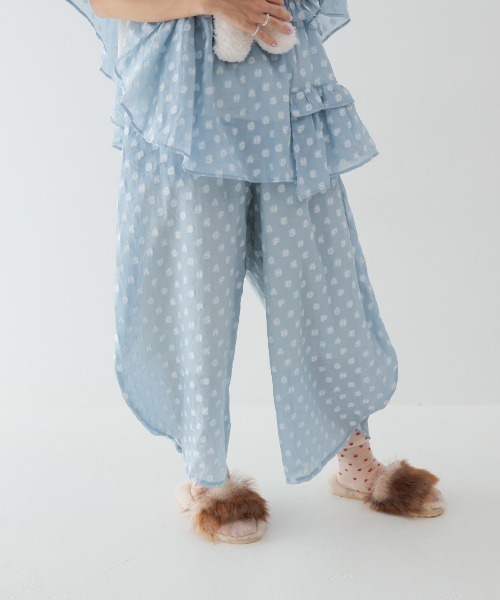 unica(ユニカ)の「alphabetオーガンジーまんまるパンツ laides(その他パンツ・レディース・ブラック/オフホワイト/サックスブルー・F)」の3枚目の写真