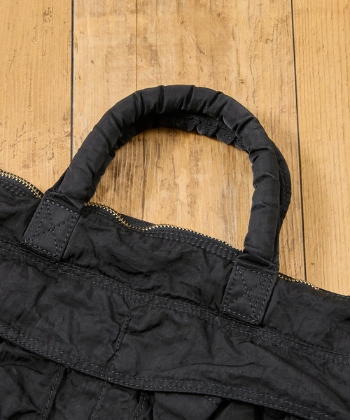 SLOW(スロウ)の「SLOW スロウ / dyed nylon-helmet shoulder bag- 製品染ナイロンショルダーバッグ 染色ナイロンヘルメットバッグ / 866S11S(ショルダーバッグ・メンズ・グレー/ブラック・FREE)」の7枚目の写真