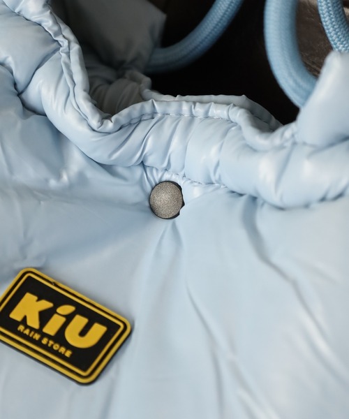 KiU(キウ)の「KiU ナイロンサテン2WAYトートBAG(トートバッグ・メンズ・ライトブルー/Black/シルバー・FREE)」の8枚目の写真