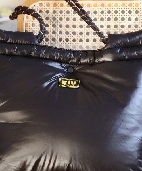 KiU(キウ)の「KiU ナイロンサテン2WAYトートBAG(トートバッグ・メンズ・ライトブルー/Black/シルバー・FREE)」の5枚目の写真