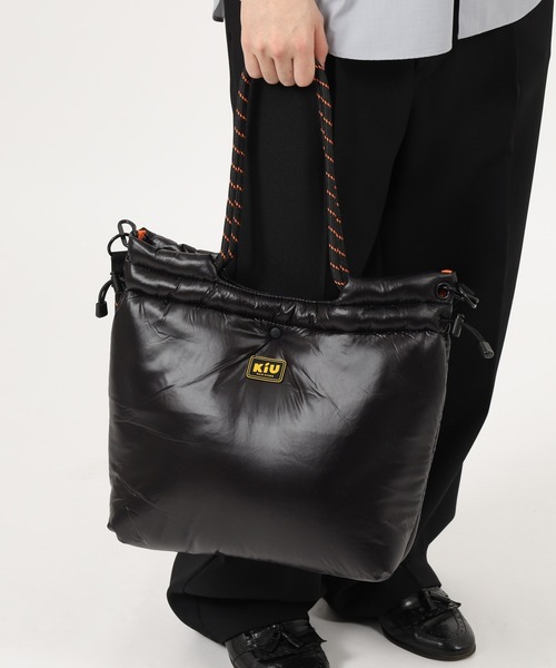 KiU(キウ)の「KiU ナイロンサテン2WAYトートBAG(トートバッグ・メンズ・ライトブルー/Black/シルバー・FREE)」の15枚目の写真