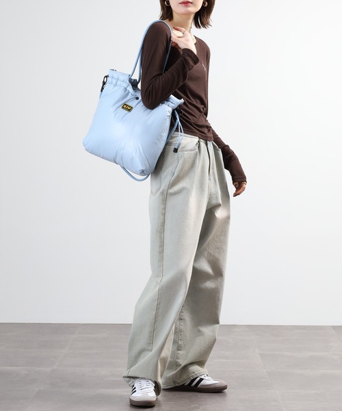 KiU(キウ)の「KiU ナイロンサテン2WAYトートBAG(トートバッグ・メンズ・ライトブルー/Black/シルバー・FREE)」の22枚目の写真