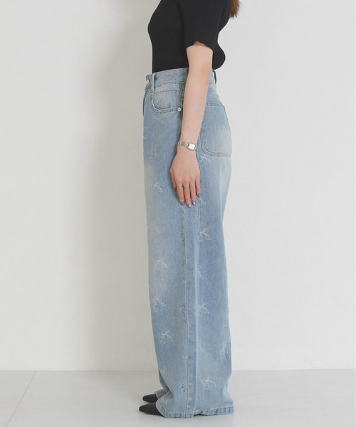 MISCH MASCH（ミッシュマッシュ）の「2026春夏新作 一部店舗限定 リボンモチーフデニムワイドパンツ（その他パンツ・レディース・ブルー/ホワイト・S/M）」の19枚目の写真