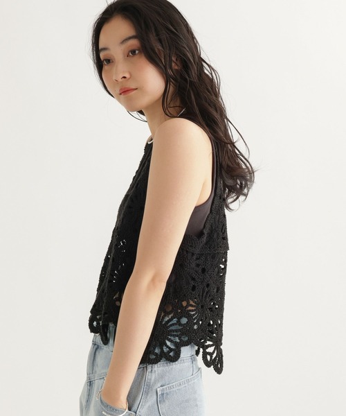 studio CLIP（スタディオクリップ）の「【daily CLIP】フラワーモチーフクロシェノースリーブ（タンクトップ・レディース・ホワイト/ブラック・FREE）」の22枚目の写真