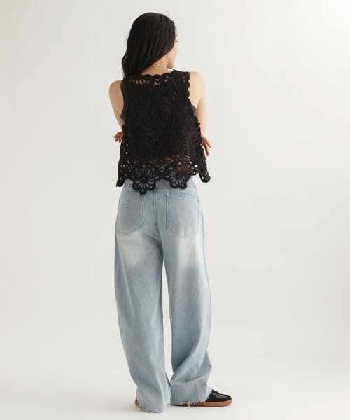 studio CLIP（スタディオクリップ）の「【daily CLIP】フラワーモチーフクロシェノースリーブ（タンクトップ・レディース・ホワイト/ブラック・FREE）」の3枚目の写真