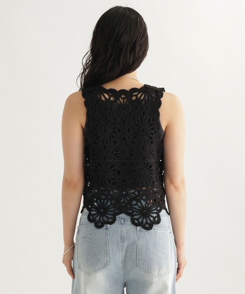 studio CLIP（スタディオクリップ）の「【daily CLIP】フラワーモチーフクロシェノースリーブ（タンクトップ・レディース・ホワイト/ブラック・FREE）」の6枚目の写真