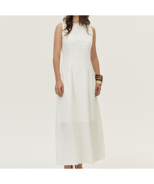KUME(クメ)の「Linen Boat-Neck Pintucked Dress, Ivory(ワンピース・レディース・その他・LARGE/MEDIUM/SMALL)」の1枚目の写真