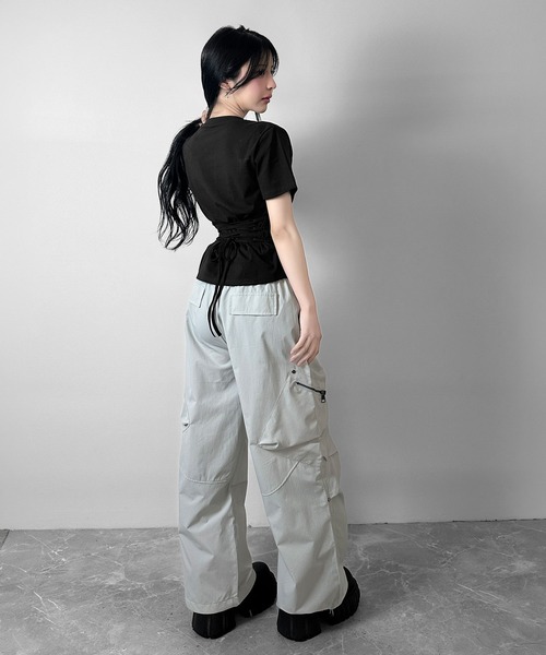 FOLLOWIN(フォロウィン)の「【3color 】シャカシャカジップ付きカーゴパンツ(カーゴパンツ・レディース・ブラック/ライトグレー/ホワイト・FREE)」の22枚目の写真