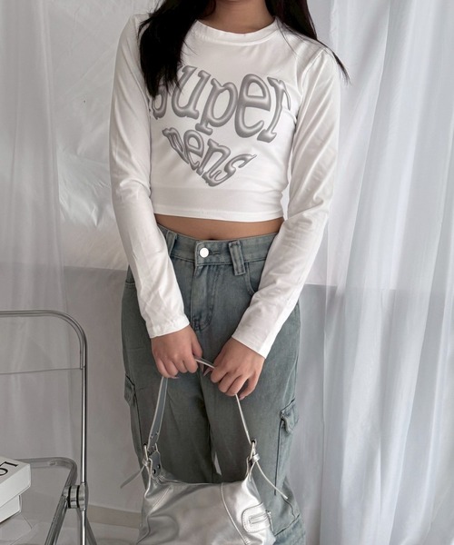 etta(エタ)の「シルバーメタリックショート丈ロンT/長袖Tシャツ(Tシャツ/カットソー・レディース・ホワイト・MEDIUM)」の3枚目の写真