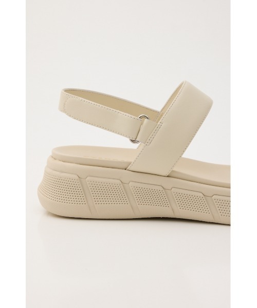 STACCATO(スタッカート)の「パーティクルズライトサンダル(サンダル・レディース・ホワイト/ブラック・22.5cm/23cm/23.5cm/24cm/24.5cm)」の22枚目の写真