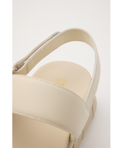 STACCATO(スタッカート)の「パーティクルズライトサンダル(サンダル・レディース・ホワイト/ブラック・22.5cm/23cm/23.5cm/24cm/24.5cm)」の17枚目の写真