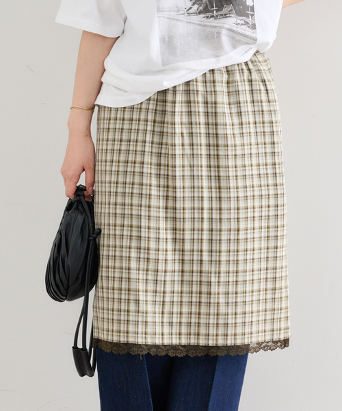 U by SPICK&SPAN(ユーバイスピックアンドスパン)の「Atelier Edition/アトリエ エディション EMBROIDERED LACE CHECK SKIRT(スカート・レディース・カーキ・MEDIUM)」の1枚目の写真