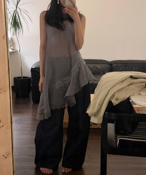 FREE STYLISTS（フリー スタイリスト）の「YUGA_YGMC　　Korean-style  Hem tiered flare camisole dress（チュニック・レディース・ホワイト/ライトグレー・FREE）」の8枚目の写真