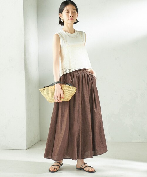 SHIPS(シップス)の「【実力派ベーシック】〈接触冷感/UVカット/吸水速乾/洗濯機可能〉SUUSUU ギャザー フレア ワイドパンツ(その他パンツ・レディース・ブラウン/ダークグレー・ONE SIZE)」の14枚目の写真