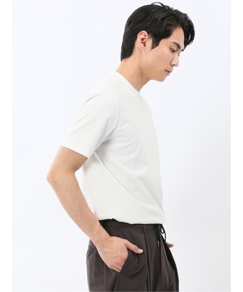 TAKA-Q(タカキュー)の「Tシャツ メンズ 半袖 ストレッチ 接触冷感 抗菌防臭 UV 綿 コットン 無地 シルケット スムス スロープネック ドレスT(Tシャツ/カットソー・メンズ・ホワイト・S/MEDIUM/LARGE/X-LARGE)」の5枚目の写真