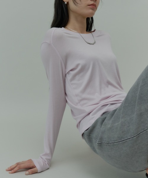 Plumel(プルメル)の「Stretch Boatneck Long T / ストレッチボートネックロングTEE(Tシャツ/カットソー・レディース・ホワイト/ブラウン/ライム/ピンク/ブラック/グレー・MEDIUM)」の7枚目の写真