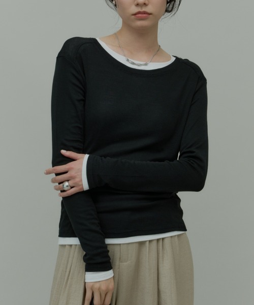 Plumel(プルメル)の「Stretch Boatneck Long T / ストレッチボートネックロングTEE(Tシャツ/カットソー・レディース・ホワイト/ブラウン/ライム/ピンク/ブラック/グレー・MEDIUM)」の20枚目の写真