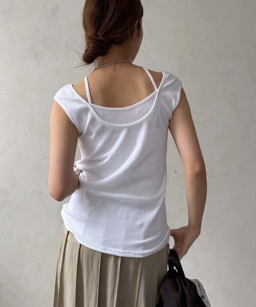 DouDou(ドゥドゥ)の「前後2wayスピンドルリブタンク(Tシャツ/カットソー・レディース・ブラック/レッド/ホワイト/ライトベージュ・FREE)」の13枚目の写真