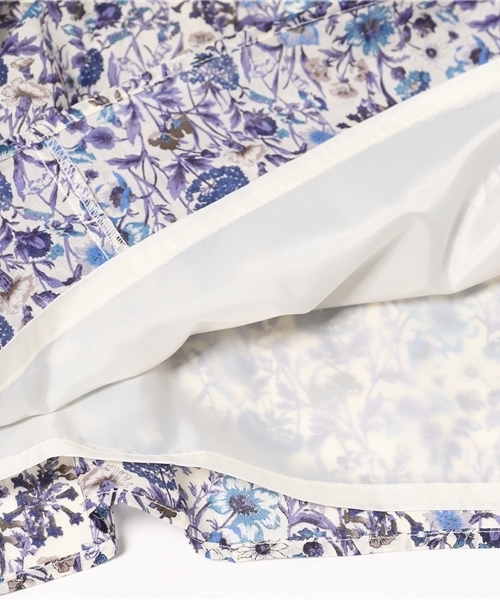 earth music&ecology（アースミュージックアンドエコロジー）の「【2016Summer】【Liberty Print】ミモレ丈ギャザースカート（スカート・レディース・ブルー/オレンジ・FREE）」の9枚目の写真