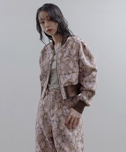 Eimee Law（エイミーロウ）の「フラワージャガード リバーシブルブルゾン（ブルゾン・レディース・ライトピンク/ブラック/ブルー・FREE）」の10枚目の写真