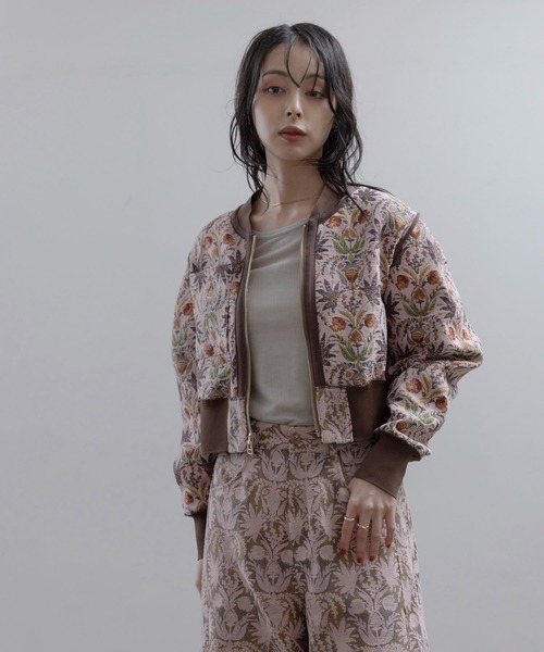 Eimee Law（エイミーロウ）の「フラワージャガード リバーシブルブルゾン（ブルゾン・レディース・ライトピンク/ブラック/ブルー・FREE）」の12枚目の写真