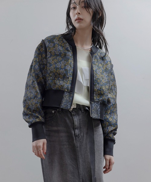 Eimee Law（エイミーロウ）の「フラワージャガード リバーシブルブルゾン（ブルゾン・レディース・ライトピンク/ブラック/ブルー・FREE）」の21枚目の写真