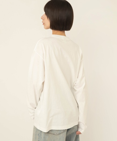 RNA-N(アールエヌエーエヌ)の「M2732 gallery photo print T(Tシャツ/カットソー・レディース・チャコール/オフホワイト/ブラウン・FREE)」の6枚目の写真