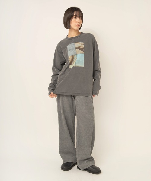 RNA-N(アールエヌエーエヌ)の「M2732 gallery photo print T(Tシャツ/カットソー・レディース・チャコール/オフホワイト/ブラウン・FREE)」の11枚目の写真