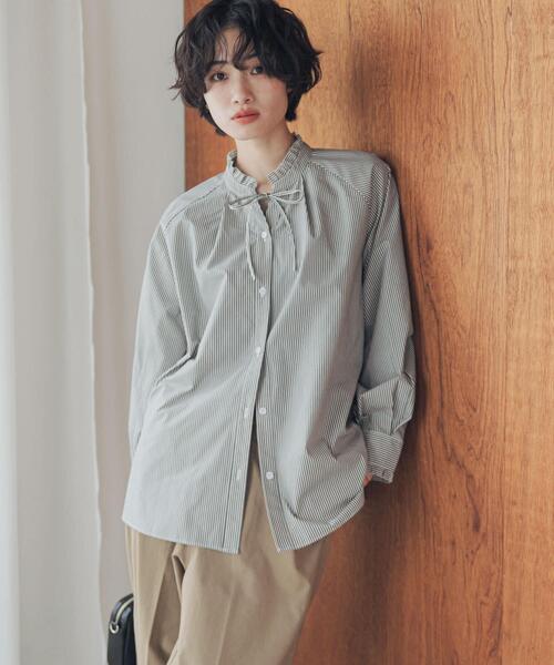 URBAN RESEARCH DOORS(アーバンリサーチドアーズ)の「『速乾/イージーケア/UVカット』『UR TECH』Aircareフリルネックブラウス(シャツ/ブラウス・レディース・オフホワイト/ブラック系その他/ブルー系その他・FREE)」の19枚目の写真