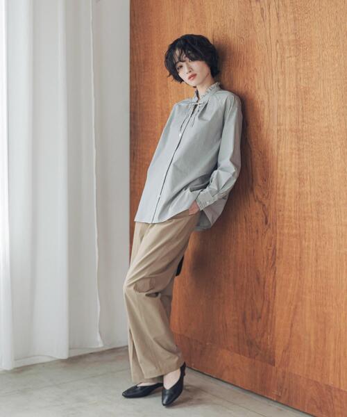 URBAN RESEARCH DOORS(アーバンリサーチドアーズ)の「『速乾/イージーケア/UVカット』『UR TECH』Aircareフリルネックブラウス(シャツ/ブラウス・レディース・オフホワイト/ブラック系その他/ブルー系その他・FREE)」の21枚目の写真