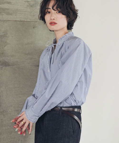 URBAN RESEARCH DOORS(アーバンリサーチドアーズ)の「『UR TECH』 Aircare フリルネックブラウス(シャツ/ブラウス・レディース・オフホワイト/ブラック系その他/ブルー系その他・FREE)」の17枚目の写真