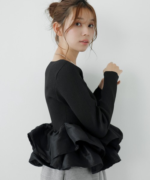 AMUU. PRECIEUSE（アムープレシューズ）の「フリルティアードドッキングニット（ニット/セーター・レディース・ブラック/グレー/アイボリー・FREE）」の15枚目の写真