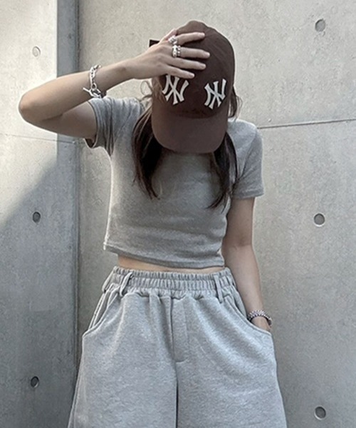 YACA(ヤーカ)の「Mini Tee/ミニT(Tシャツ/カットソー・レディース・ホワイト/ブラック/グレー・FREE)」の1枚目の写真