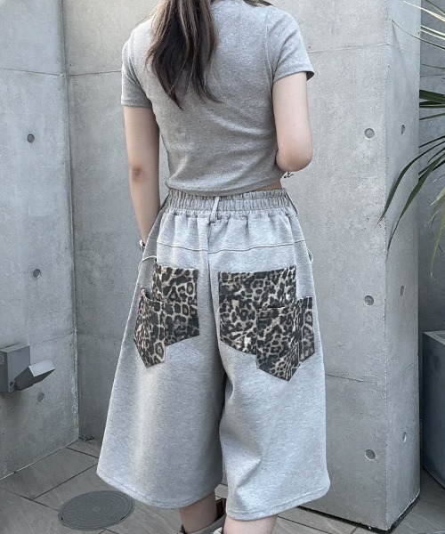 YACA(ヤーカ)の「Mini Tee/ミニT(Tシャツ/カットソー・レディース・ホワイト/ブラック/グレー・FREE)」の16枚目の写真