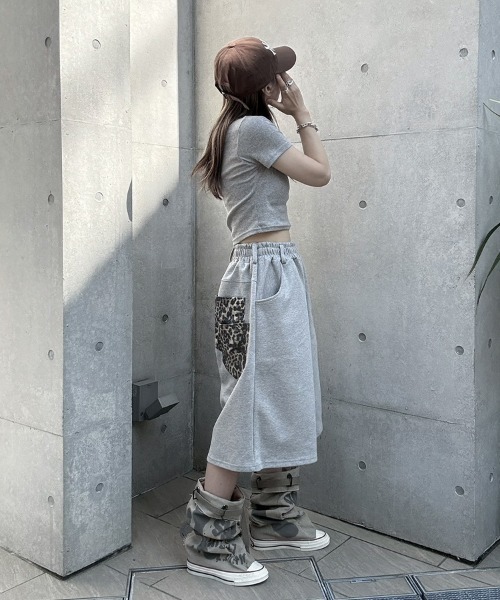 YACA(ヤーカ)の「Mini Tee/ミニT(Tシャツ/カットソー・レディース・ホワイト/ブラック/グレー・FREE)」の17枚目の写真