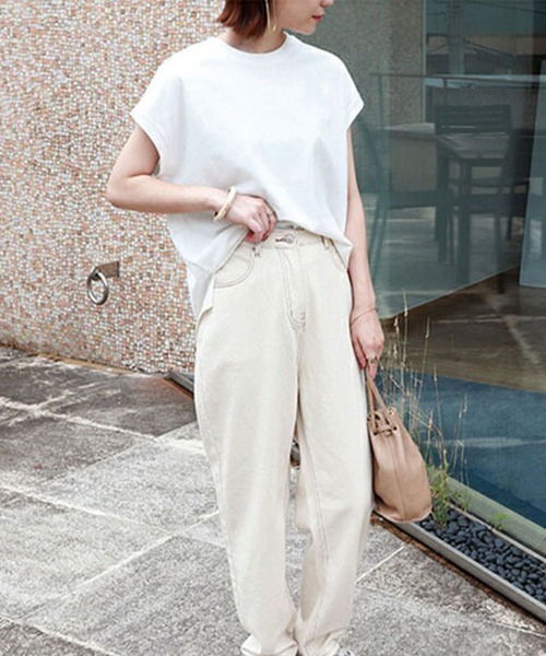 ADDITION STORE(アディションストア)の「\ほどよいゆったり感♪/ラウンドヘム フレンチスリーブ Tシャツ(Tシャツ/カットソー・レディース・ブラック/ホワイト/チャコールグレー・FREE)」の5枚目の写真