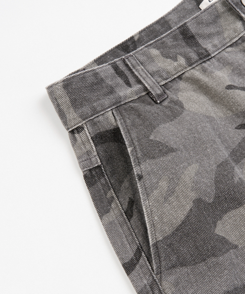 EXCONTAINER（エックスコンテナ）の「カモパラシュートバミューダパンツ (GREY CAMO)（その他パンツ・メンズ・その他・MEDIUM/SMALL/X-LARGE/LARGE）」の5枚目の写真