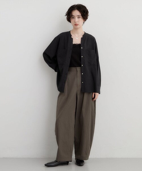 THE SHOP TK (ザ ショップ ティーケー )の「【刻みネックですっきり見え】Wポケット金ボタンシャツ(シャツ/ブラウス・レディース・ブラウン系その他/グリーン/アイボリー/スミクロ・13/12/14)」の20枚目の写真