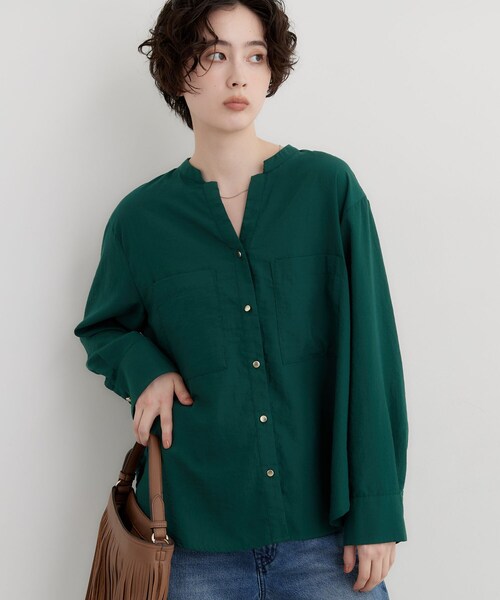 THE SHOP TK (ザ ショップ ティーケー )の「【刻みネックですっきり見え】Wポケット金ボタンシャツ(シャツ/ブラウス・レディース・ブラウン系その他/グリーン/アイボリー/スミクロ・13/12/14)」の22枚目の写真