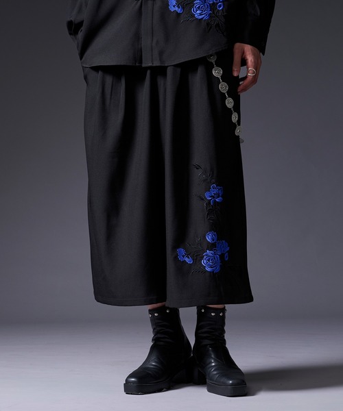 Ellno Loset(エルノロゼット)の「フラワー刺繍キュロットパンツ(その他パンツ・メンズ・ブラック/チャコール・LARGE/X-SMALL/SMALL/MEDIUM)」の19枚目の写真