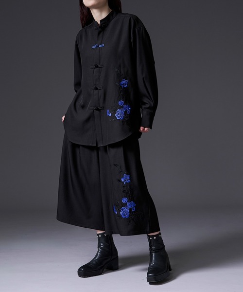 Ellno Loset(エルノロゼット)の「フラワー刺繍キュロットパンツ(その他パンツ・メンズ・ブラック/チャコール・LARGE/X-SMALL/SMALL/MEDIUM)」の3枚目の写真