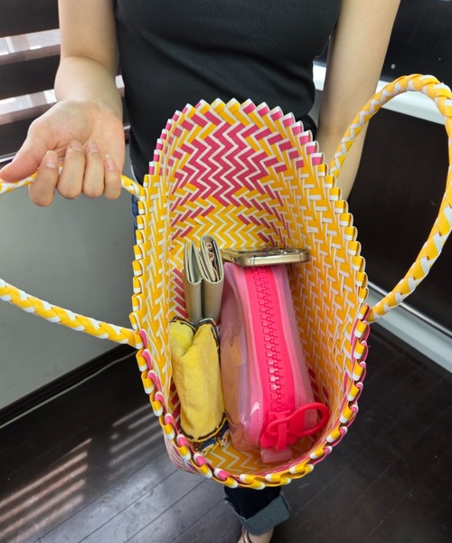 tolene(トレネ)の「カラフルメルカドバッグ マチあり ミニバッグ かごバッグ(かごバッグ・レディース・ブルー/イエロー・FREE)」の9枚目の写真