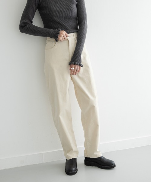 URBAN RESEARCH Sonny Label(アーバンリサーチサニーレーベル)の「コーデュロイカーブパンツ(その他パンツ・レディース・オフホワイト/チャコールグレー/ブラウン・38/36)」の1枚目の写真