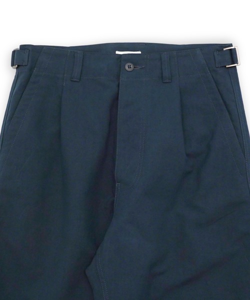 ATON(エイトン)の「【ATON】 COTTON DOUBLE CLOTH WIDE PANTS(その他パンツ・メンズ・ネイビー・4)」の9枚目の写真